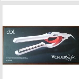 Doll Haircare/Wonder Styler/Grip/Flat Iron/NWT